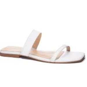 NIB White slide Chinese Laundry, size 8M